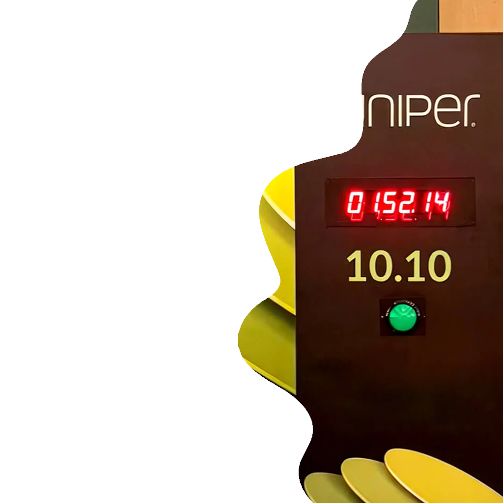 Green button and numbers on catch a second game