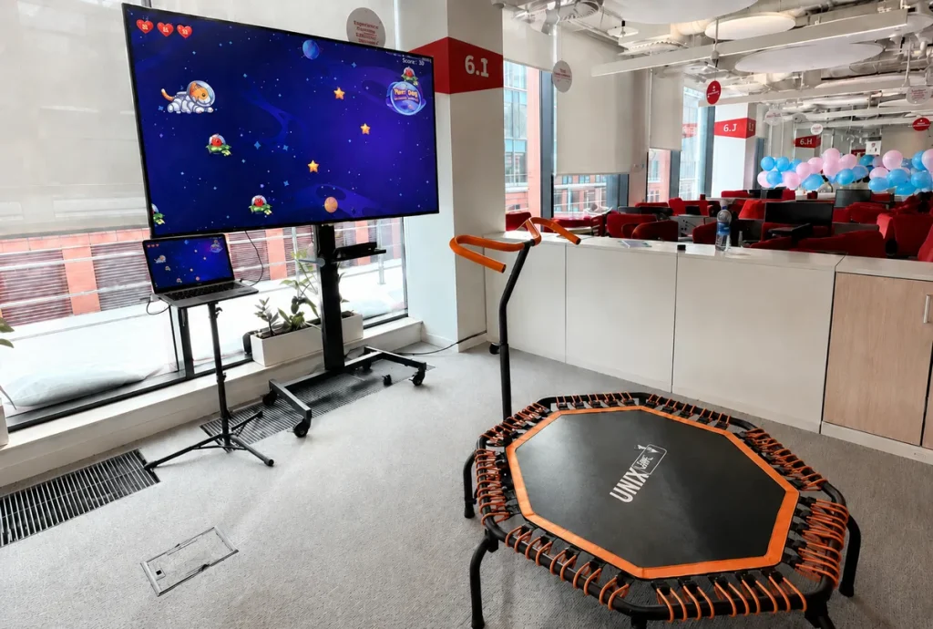 interactive trampoline setup