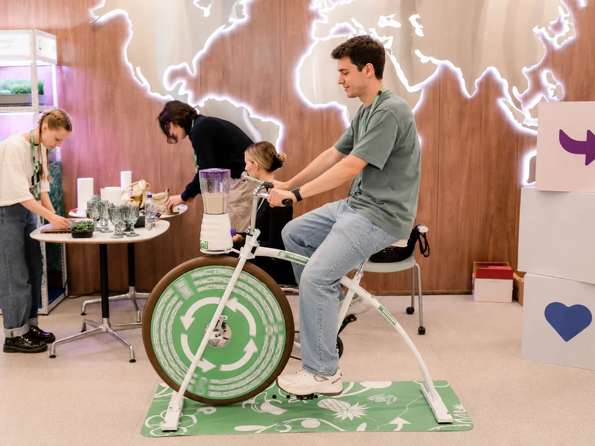 man on bike smoothie shaker